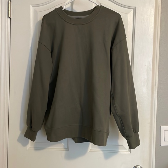 lululemon athletica Sweaters - Lululemon perfectly oversized crew neck sweater